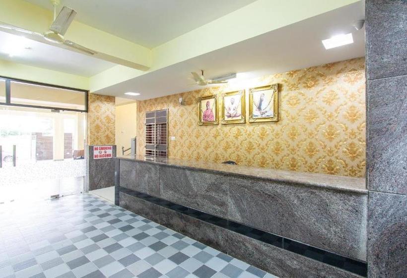 בית מלון כפרי Oyo Flagship 76577 Rk Residency