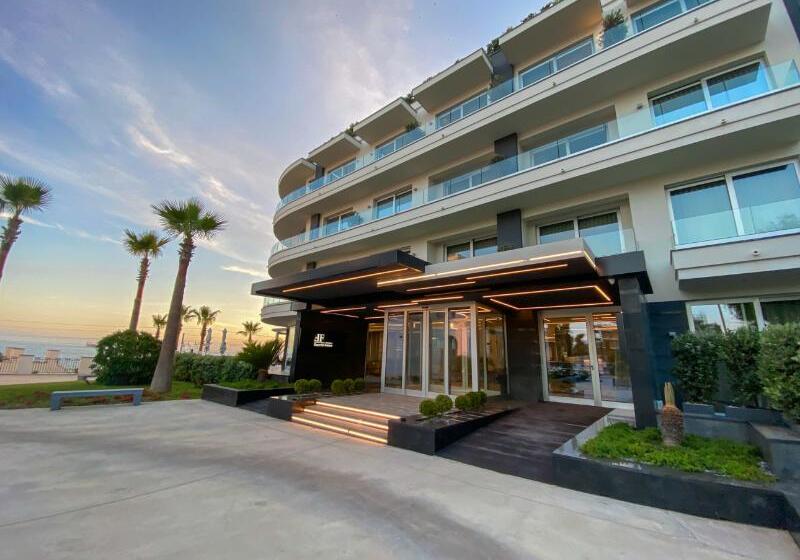 Отель & Resort Tre Fontane Luxury