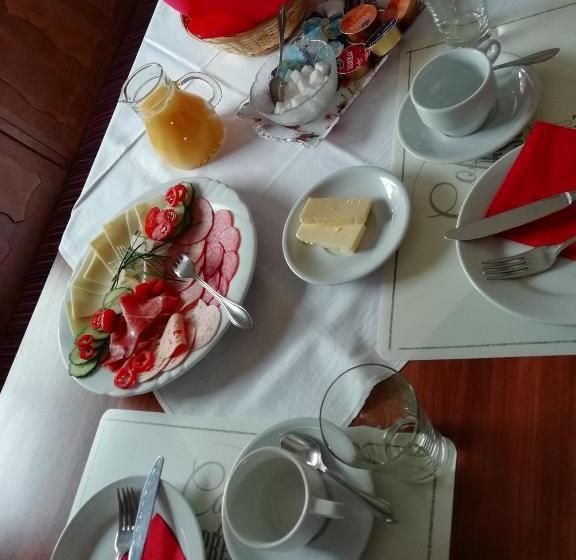 ペンション Zur Mosel