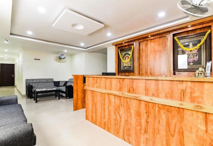 فندق Capital O 49041  Shri Balaji Residency