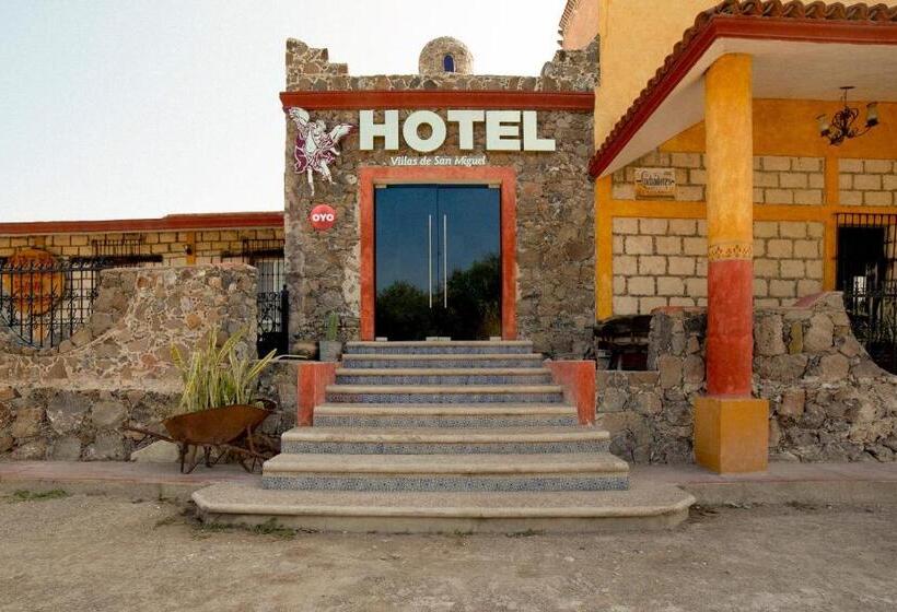 هتل Villas De San Miguel Media Luna