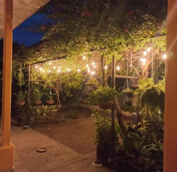 پانسیون Casa De Luna