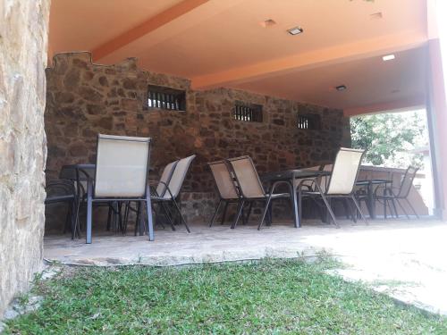 פנסיון Manusath Holiday Inn