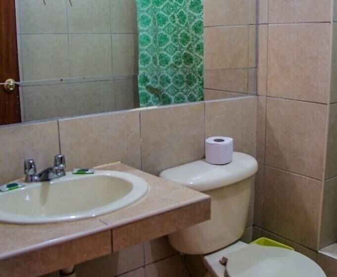 هتل Alpamayo Guest House