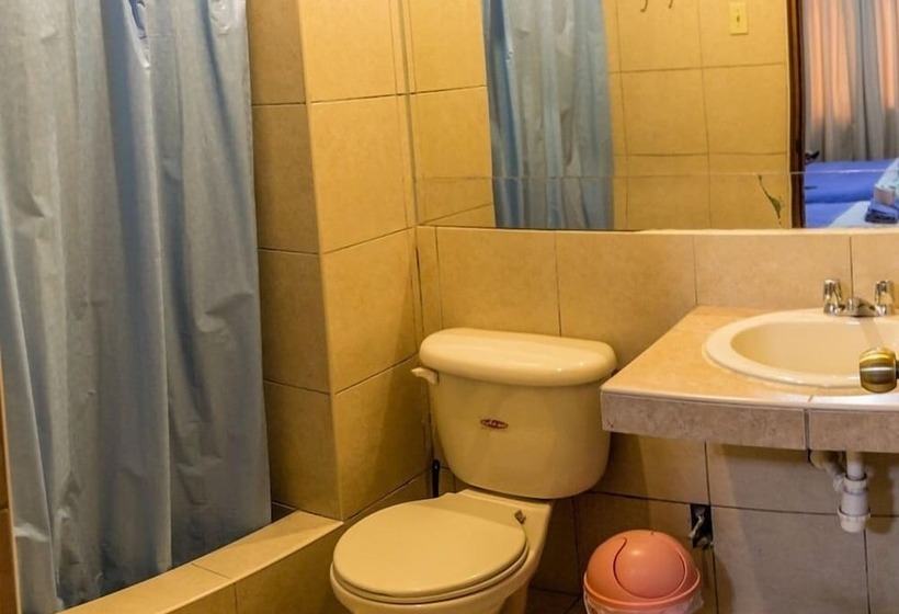 هتل Alpamayo Guest House