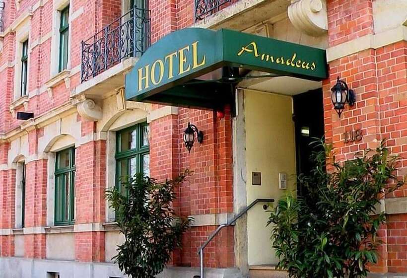 هتل Amadeus