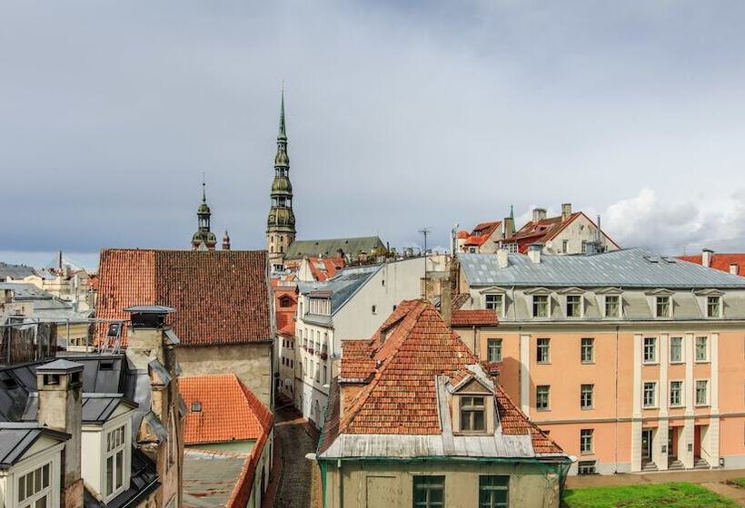 Avalon Hotel & Conferences