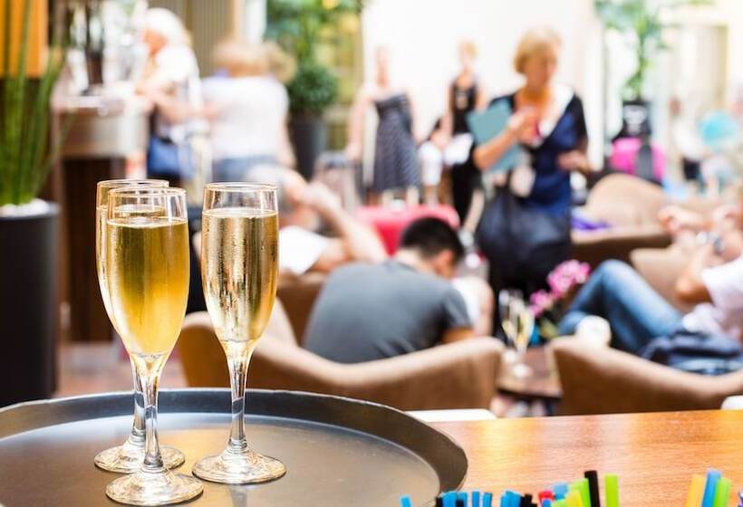 Avalon Hotel & Conferences