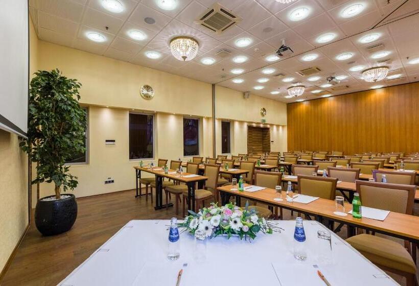 Hotell Avalon  & Conferences