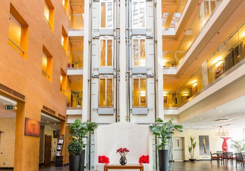 Avalon Hotel & Conferences