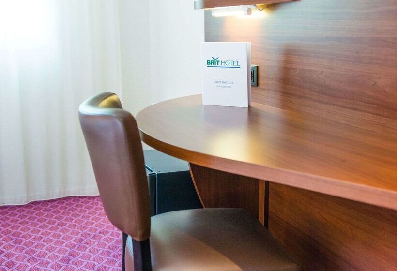 Brit Hotel Nantes Vigneux   L Atlantel