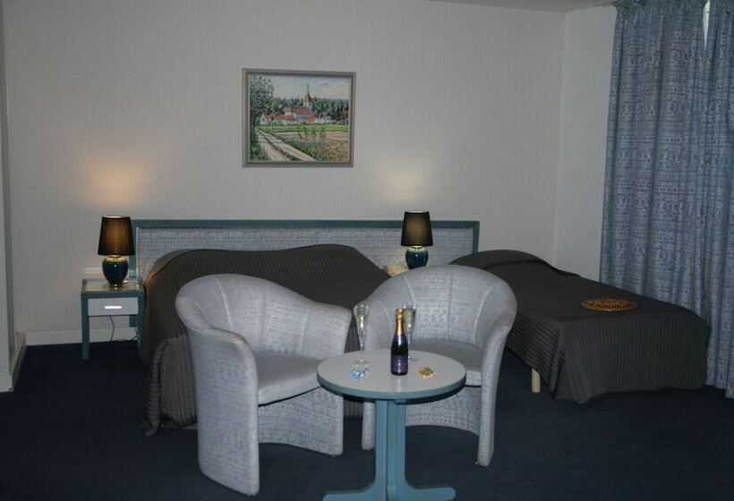 בית מלון כפרי De La Tour