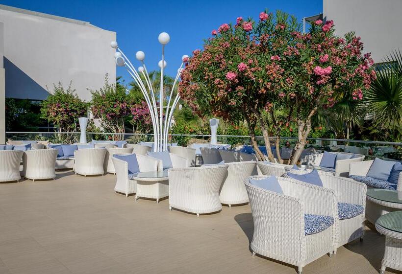 בית מלון כפרי Lyttos Beach