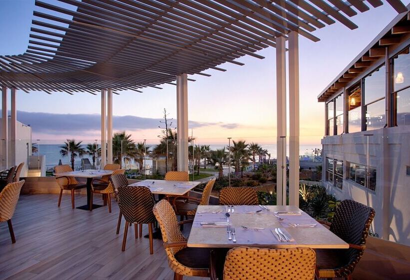 בית מלון כפרי Lyttos Beach