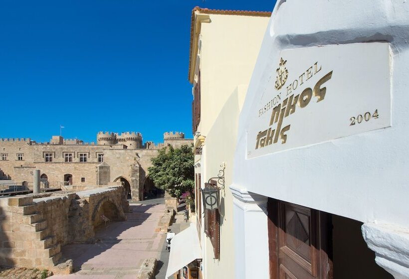 Fotos del hotel Nikos Takis Fashion Boutique:  2