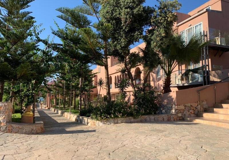 هتل Orpheas Resort