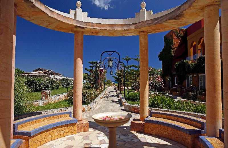 هتل Orpheas Resort