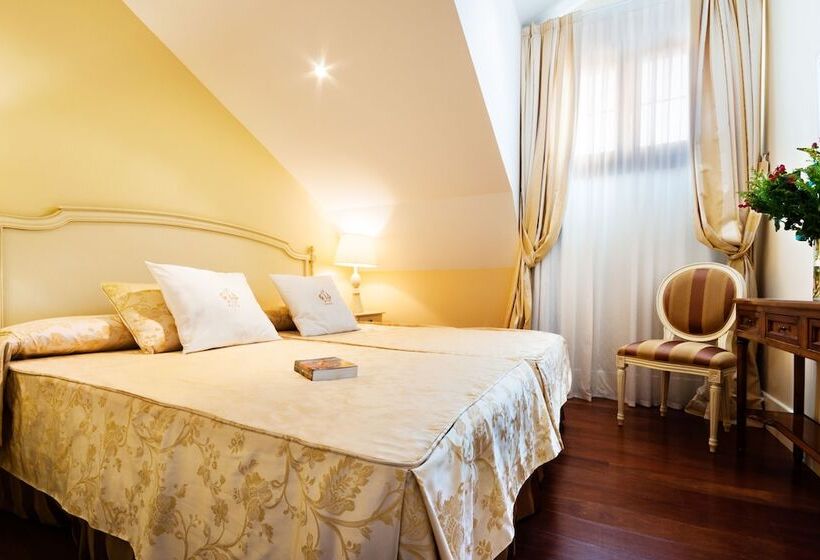 هتل Palacio Villa De Alarcón