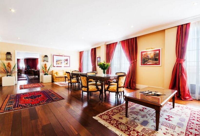 هتل Palacio Villa De Alarcón