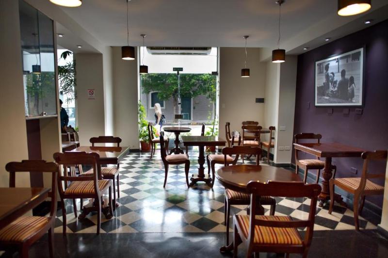 هتل Plaza De Las Aljabas