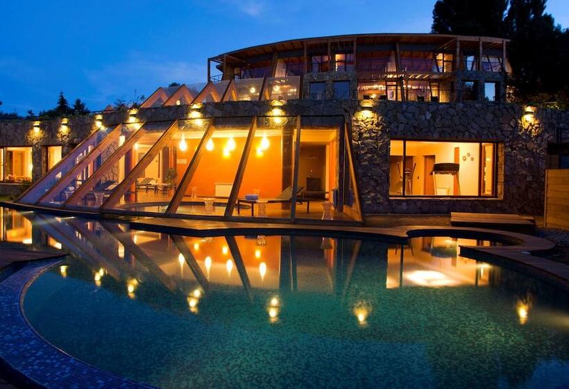 בית מלון כפרי Rochester Bariloche Suites & Spa