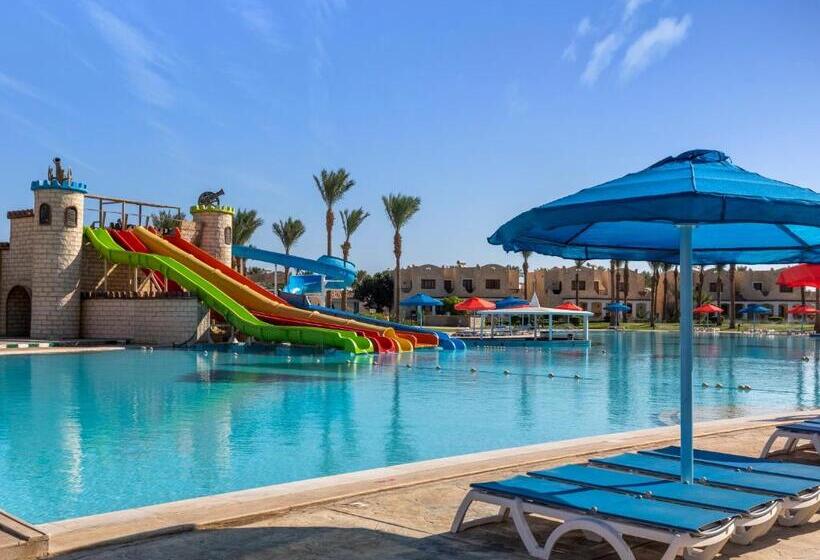 هتل Royal Lagoons Resort & Aqua Park Families And Couples Only
