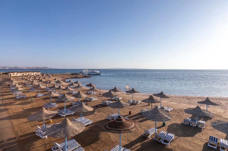 هتل Royal Lagoons Resort & Aqua Park Families And Couples Only