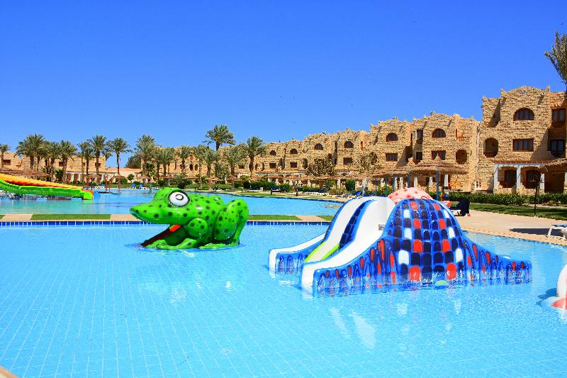 هتل Royal Lagoons Resort & Aqua Park Families And Couples Only