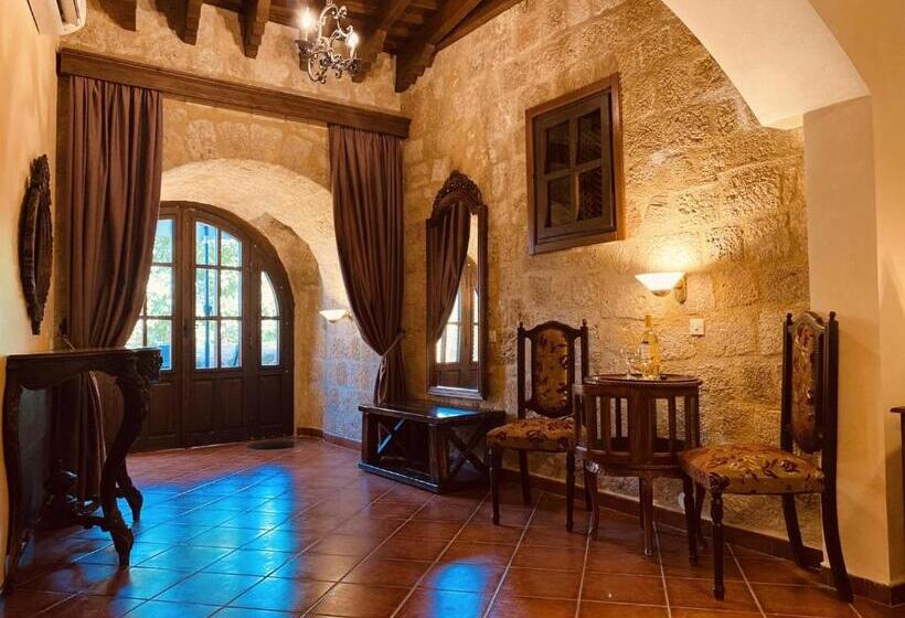 هتل S.nikolis  Historic Boutique
