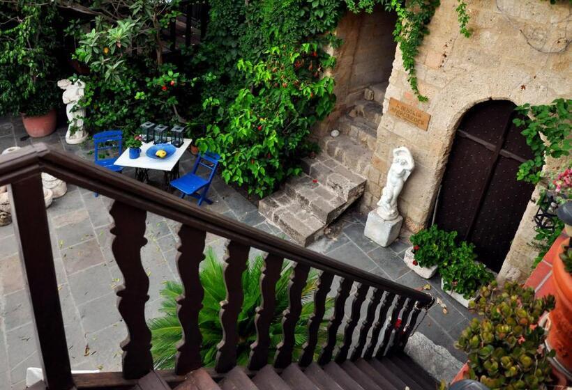 هتل S.nikolis  Historic Boutique