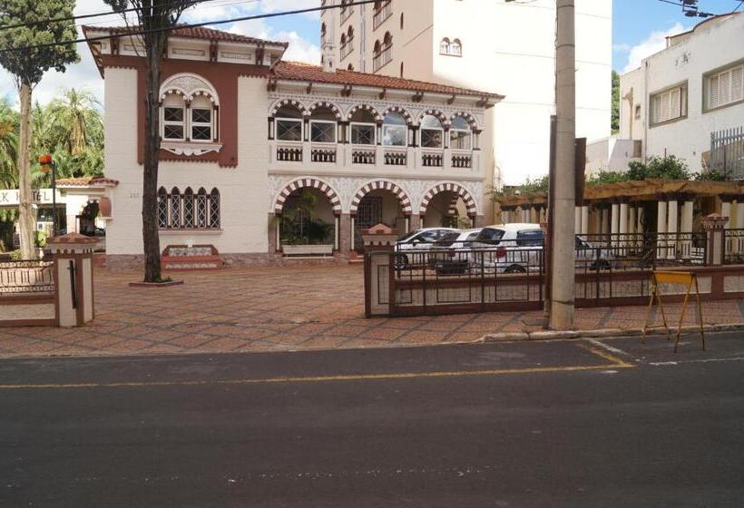 هتل Tamareiras Park