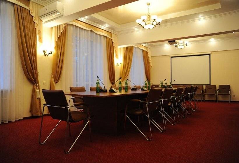 هتل Ukraine