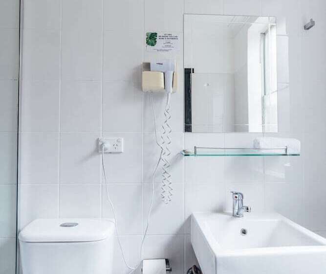 Uno Hotel Sydney