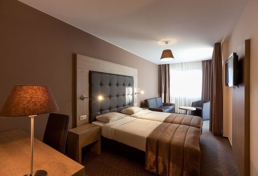 Fotos del hotel Villa Royale:  2