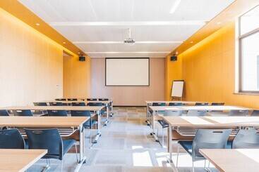 Atour Hotel Weifang Jinma Road City Hall