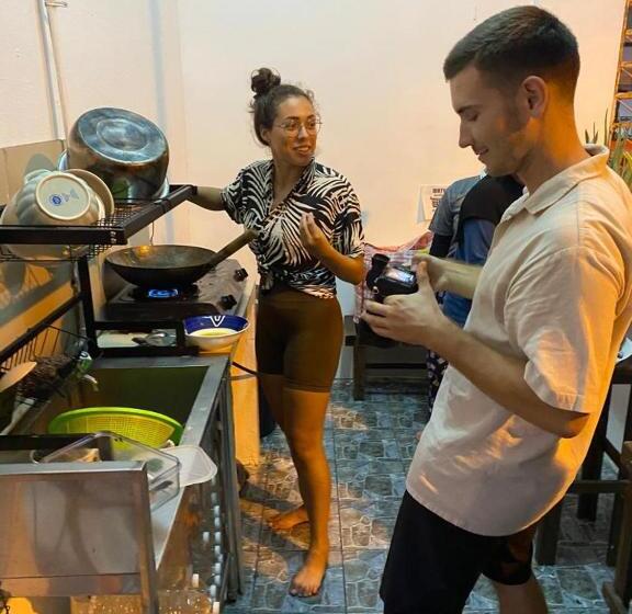 בית מלון כפרי H2 Segama Backpacker