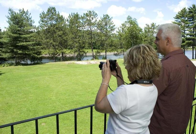 בית מלון כפרי Hôtel Marineau Mattawin