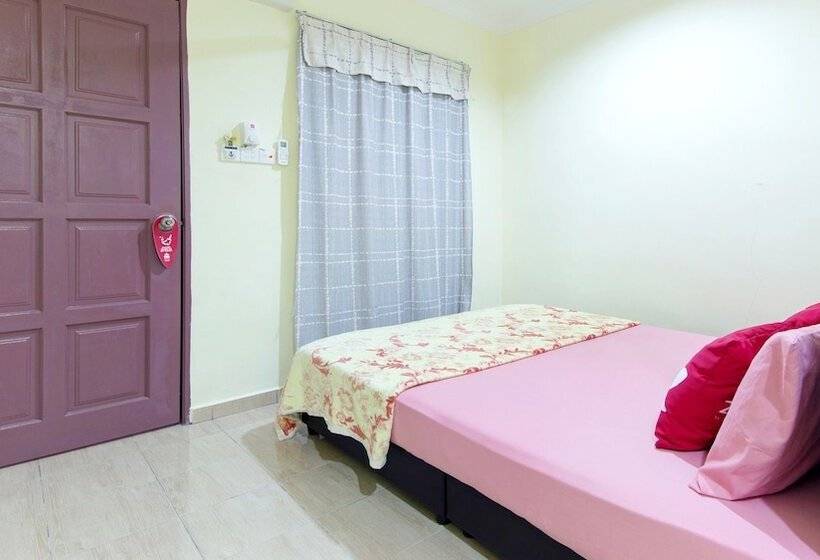 هتل Kampung Guest House   Hostel