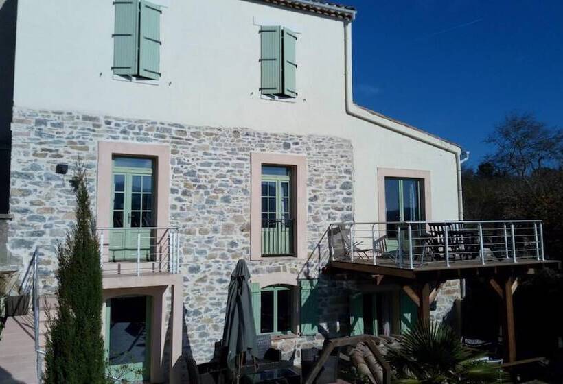 ホテル L Ours Des Corbières   Chambres D Hôtes