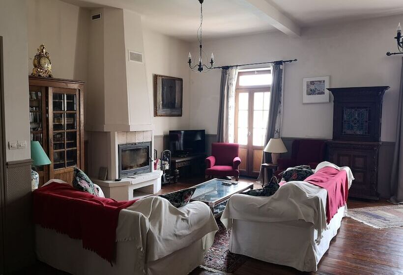 호텔 L Ours Des Corbières Chambres D Hôtes