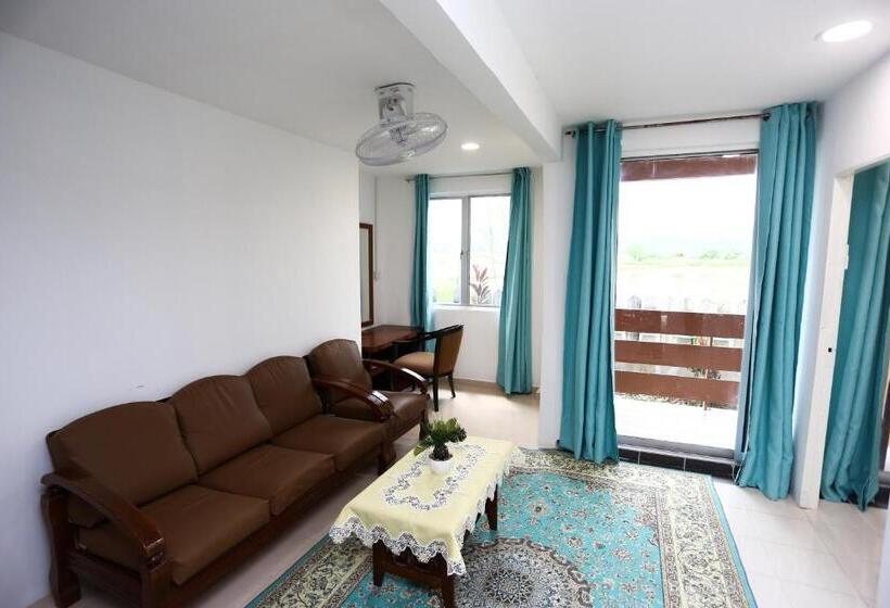 هتل Pondok Muara Chalet