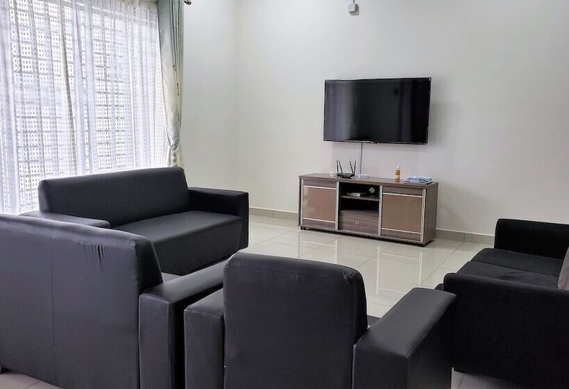 هتل Sr Home Stay At Klia