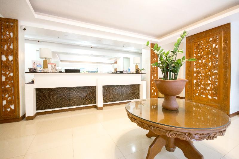 בית מלון כפרי Sur Beach Resort Boracay