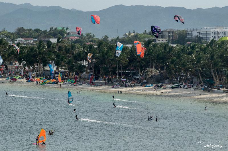 בית מלון כפרי Sur Beach Resort Boracay