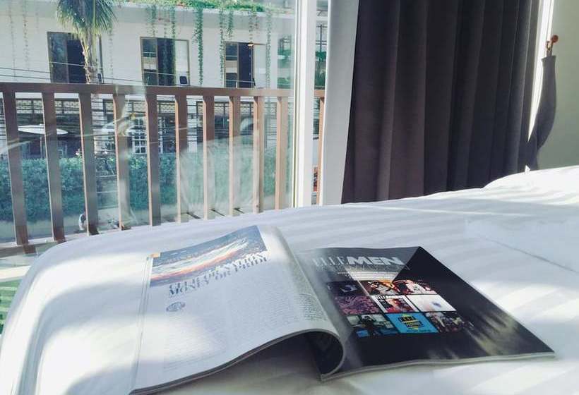 ホテル Take A Break At Naiyang Beach Hostel