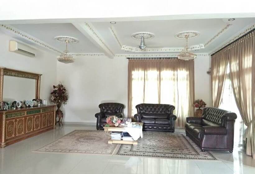 هتل Villa Shamir Near Klia