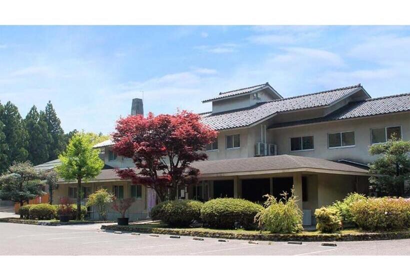 فندق Kokumin Shukusha Noto Ushitsuso