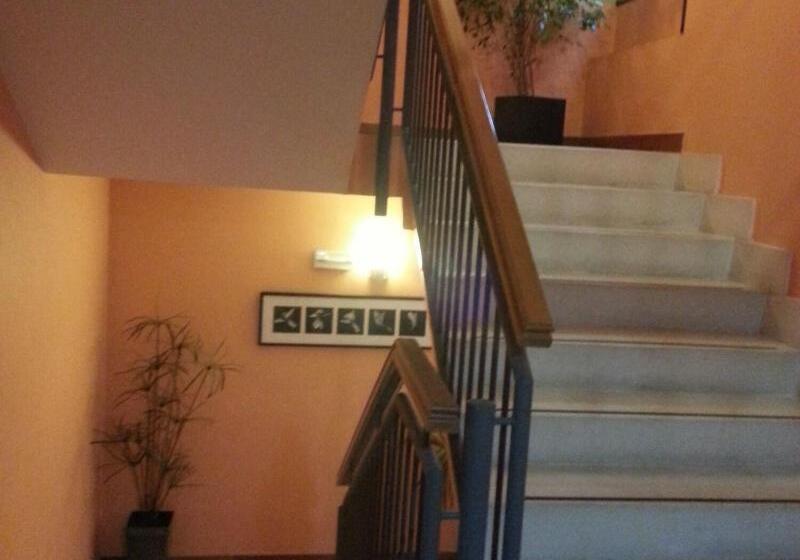Hostal El Arco