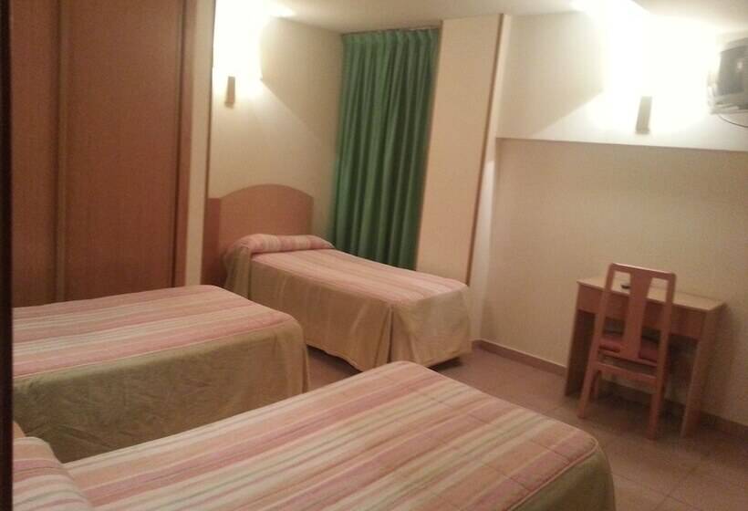 Hostal El Arco