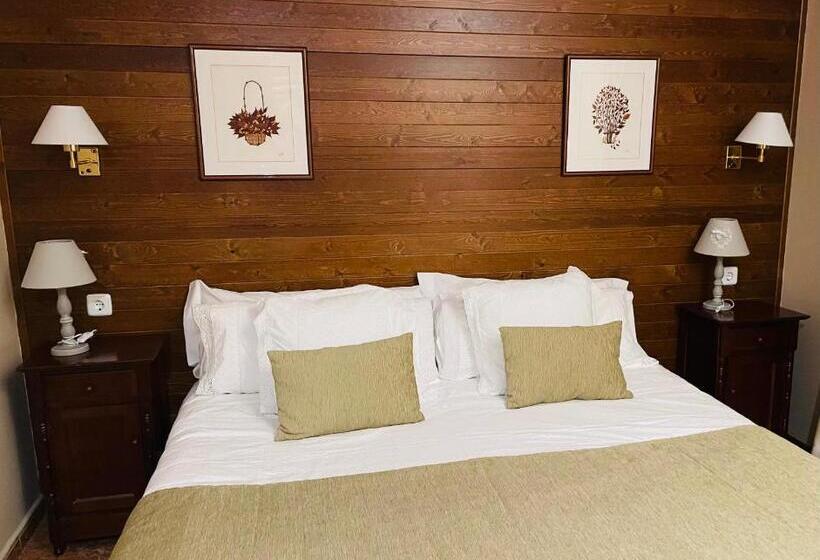 Hostal Escuils